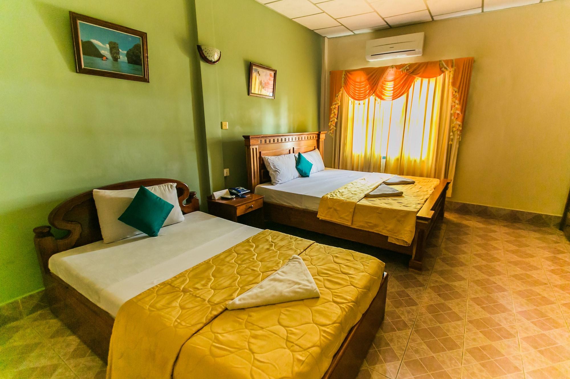 Royal Hotel Battambang Luaran gambar