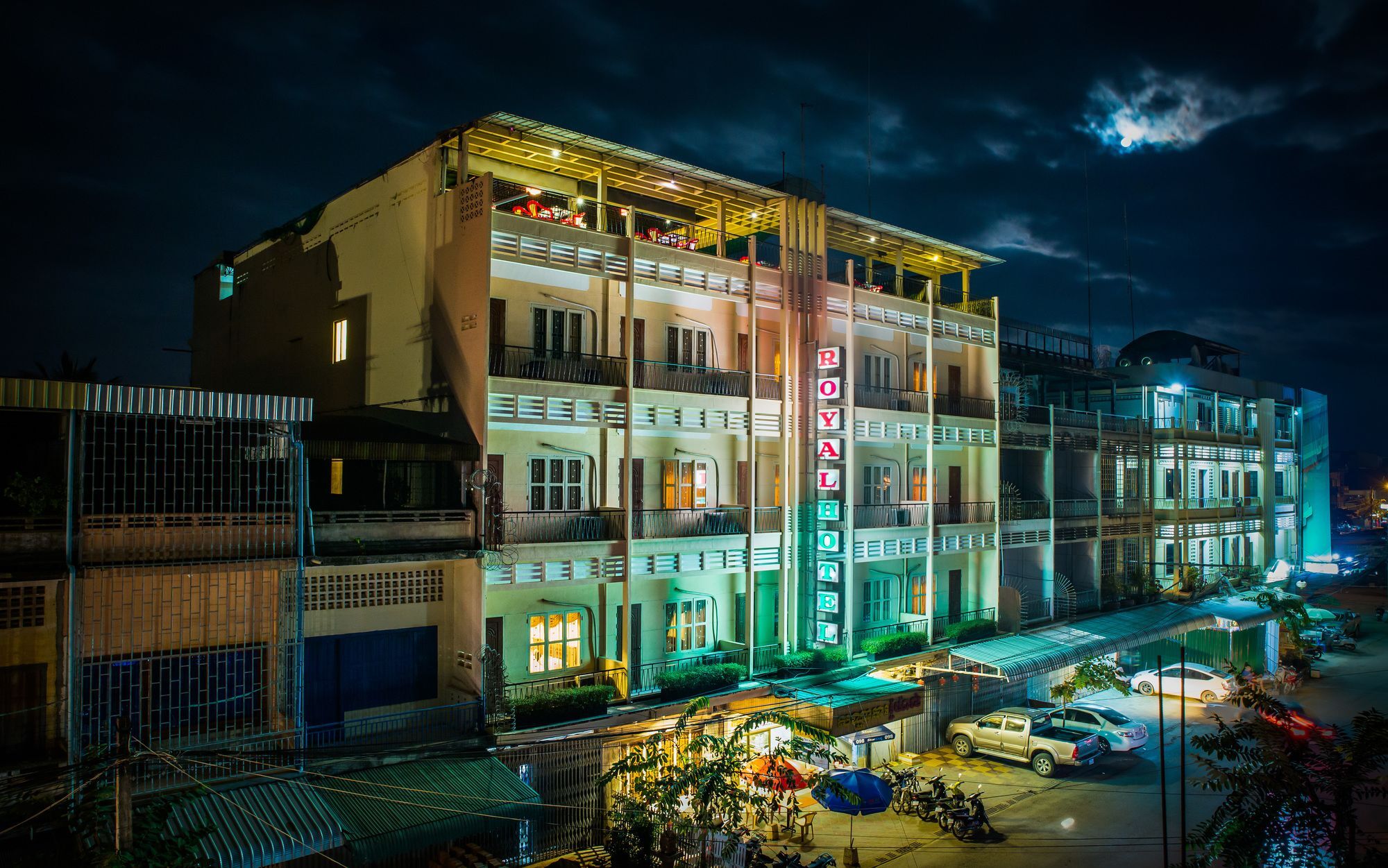 Royal Hotel Battambang Luaran gambar