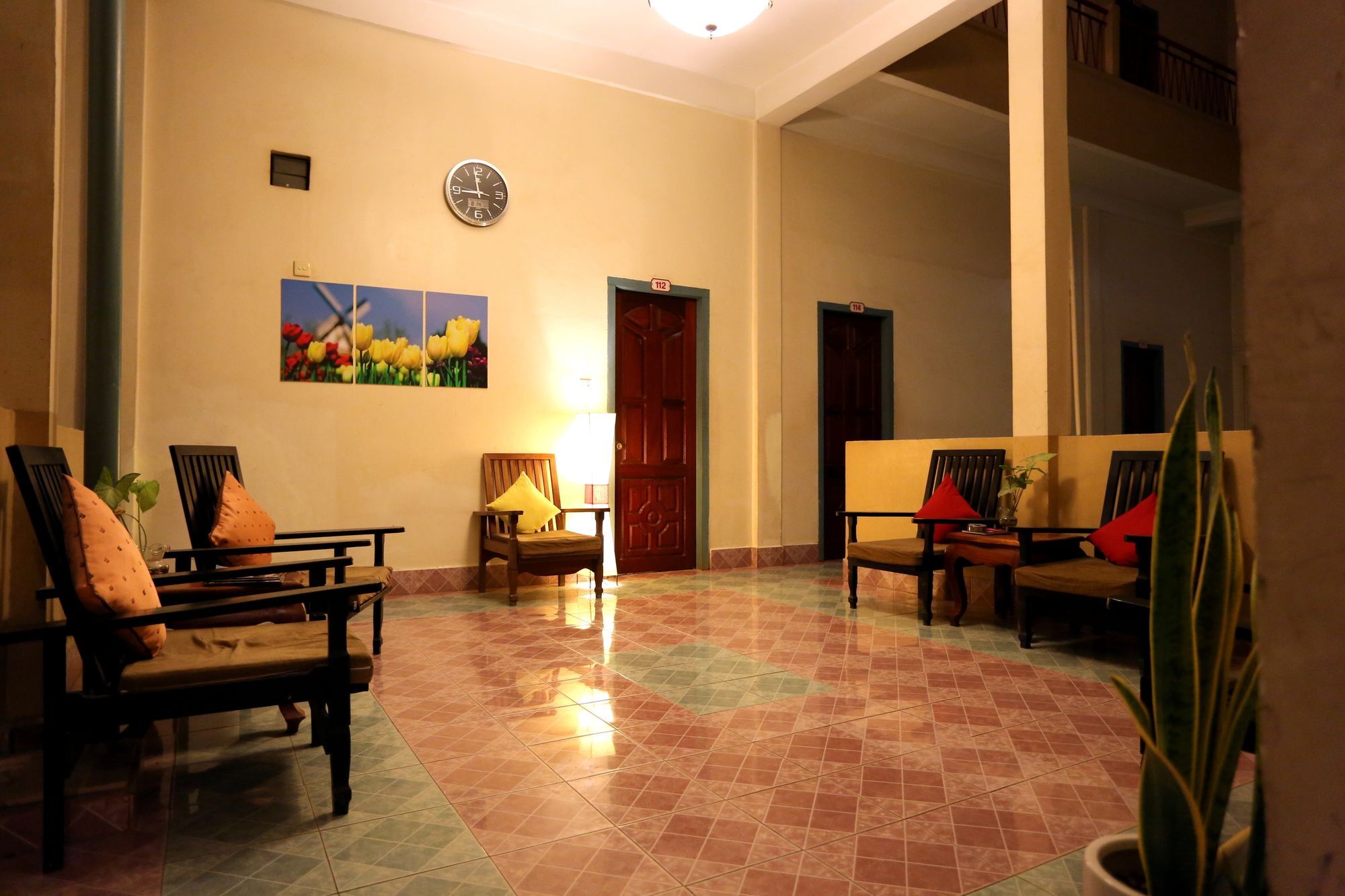 Royal Hotel Battambang Luaran gambar